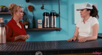 Freya Parker ateşli sevişmede amını delik deşik ettiriyor